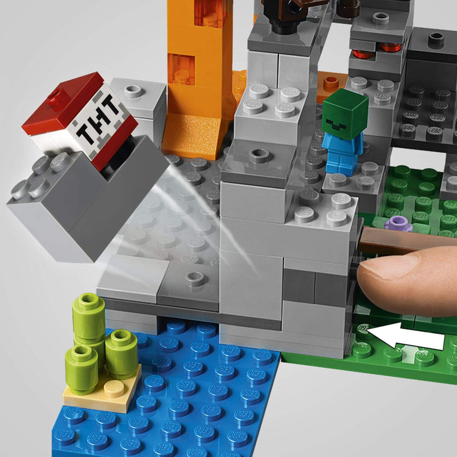 LEGO Minecraft Zombiehöhle Beliebtes, Kinder 21141 – Retired & Sealed