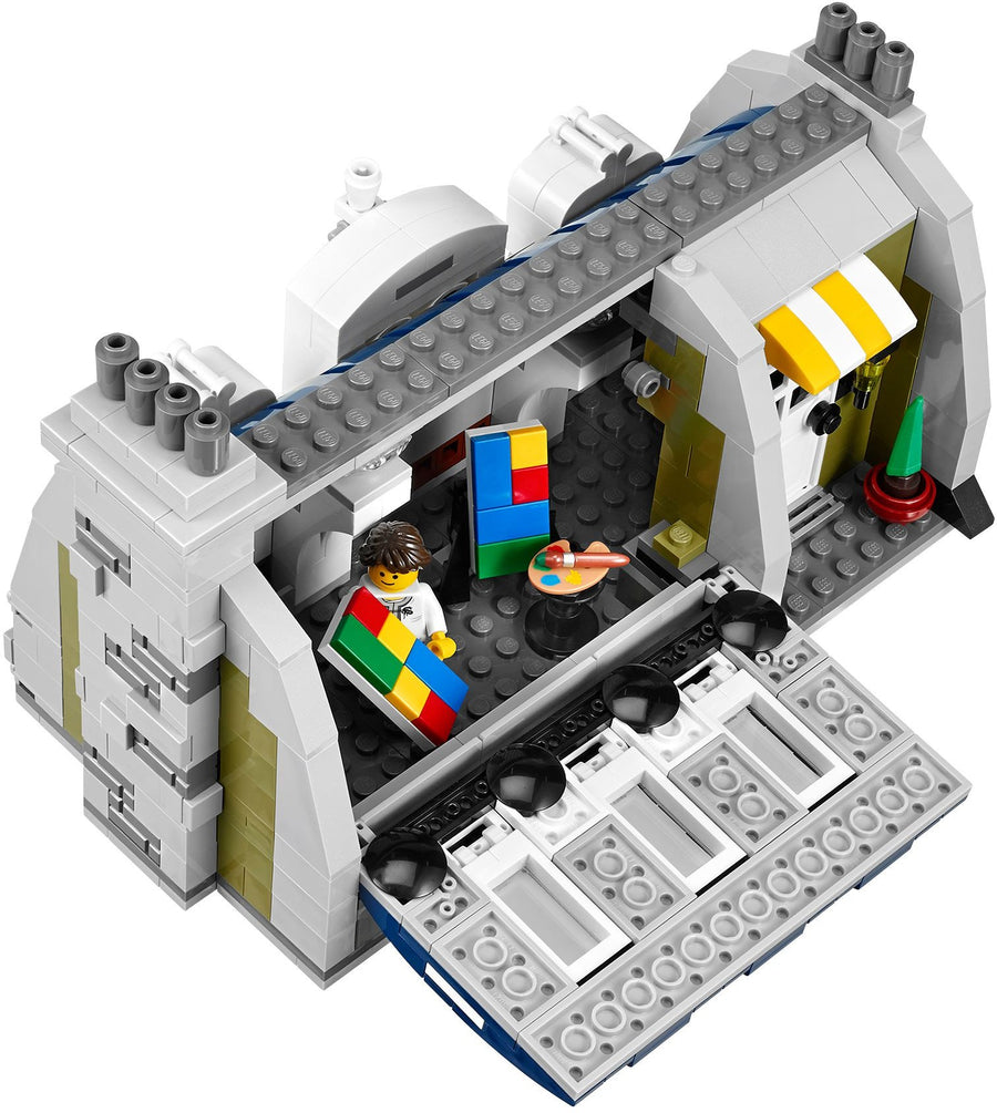 LEGO Parisian Restaurant 10243 – Retired & Sealed