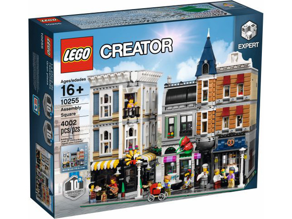 LEGO 10255 Assembly Square 10255 sealed box front