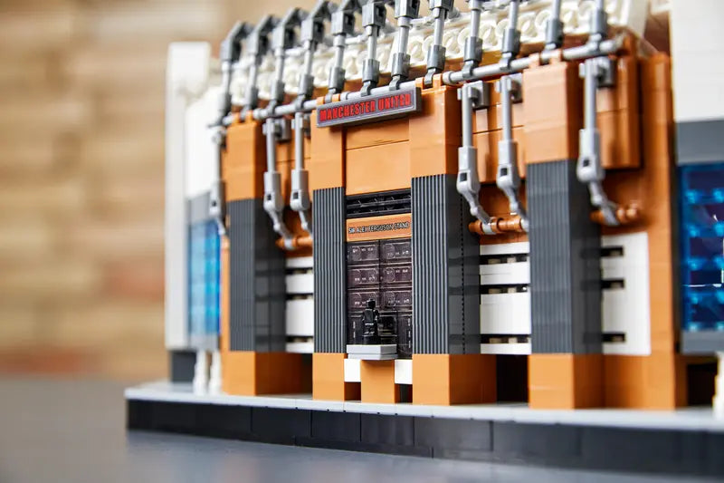 LEGO Creator Expert – Old Trafford: Manchester United (10272)