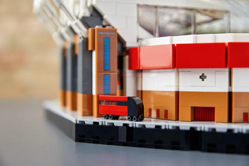 LEGO Creator Expert Old Trafford: Manchester United 10272 – Retired & Sealed