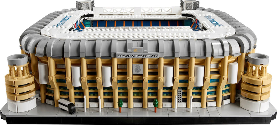 LEGO Real Madrid - Santiago Bernabéu Stadium 10299 – Retired & Sealed