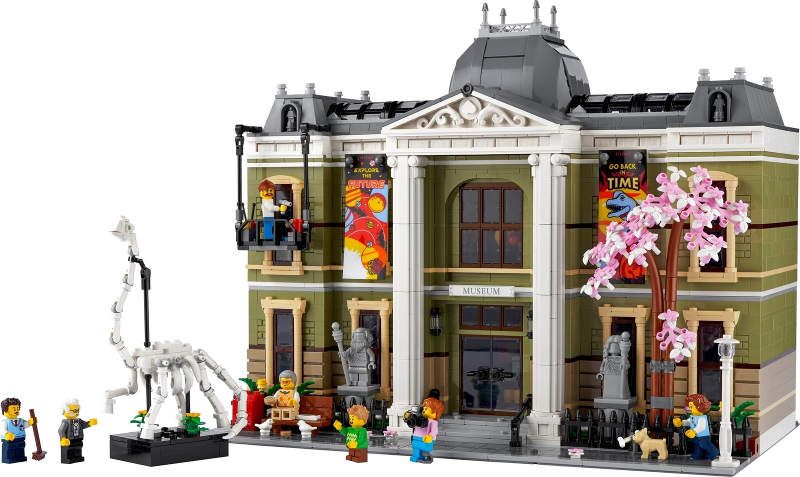LEGO Natural History Museum 10326 – Sealed UK Stock