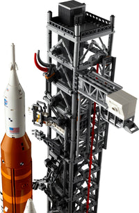 LEGO 10341 NASA Artemis Space Launch System 10341 sealed box view 3