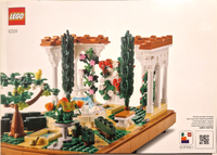 LEGO 10359 Fountain Garden 10359 sealed box view 3