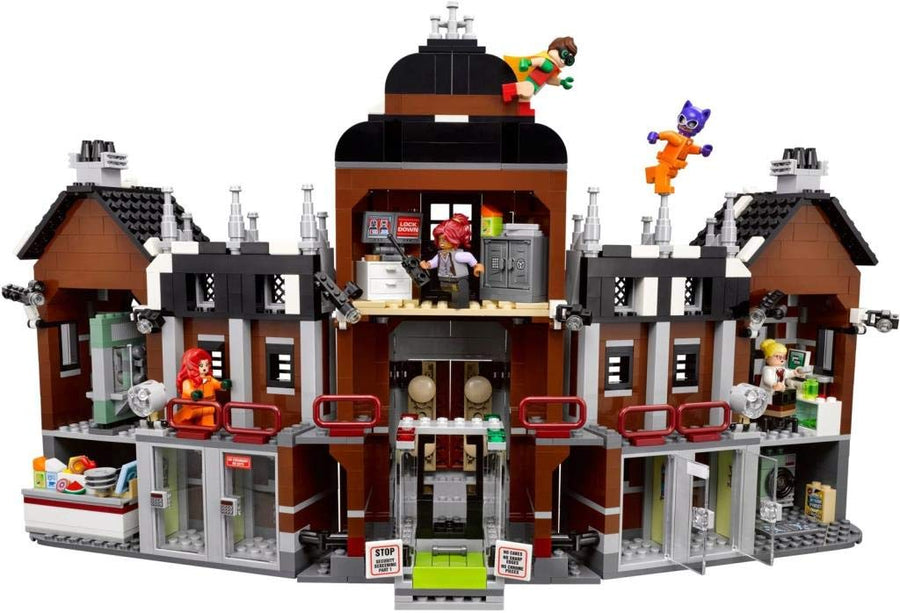 LEGO The Batman Movie, , Arkham Asylum 70912 – Retired & Sealed