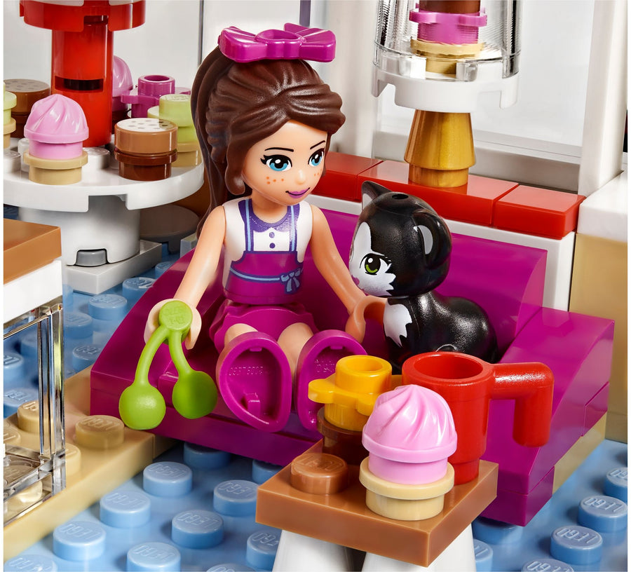 LEGO Heartlake Cupcake Café 41119 – Retired & Sealed