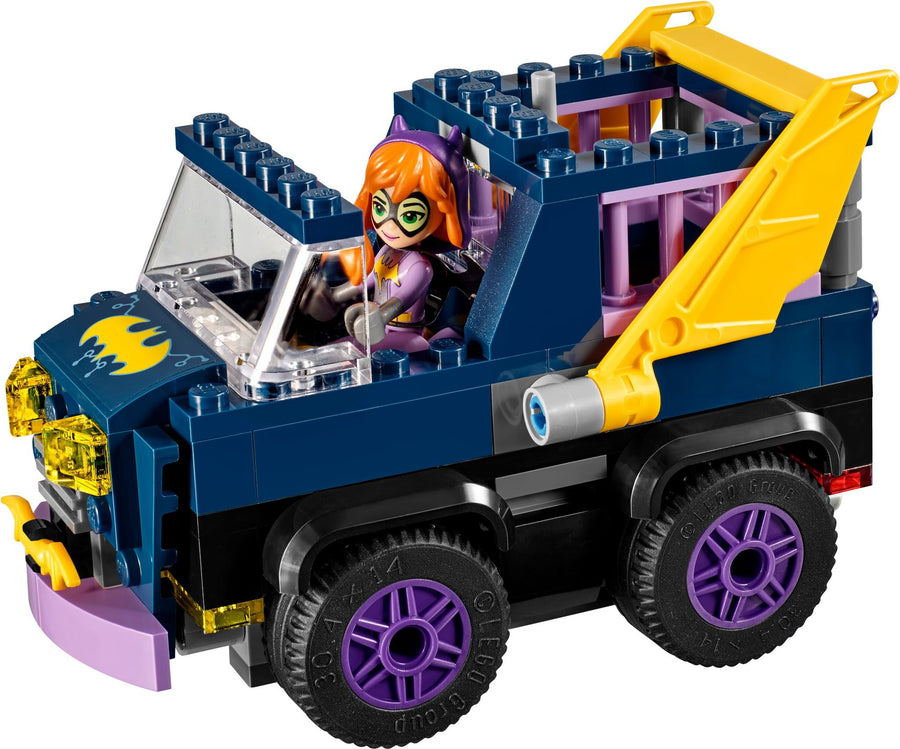 LEGO Batgirl Secret Bunker 41237 – Retired & Sealed