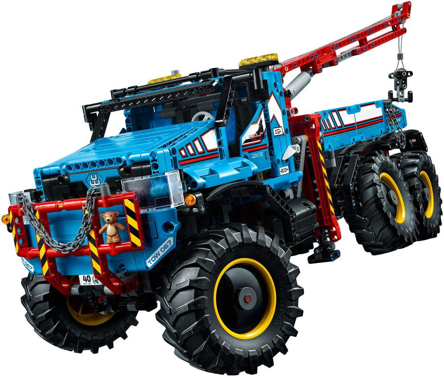 LEGO 6x6 All Terrain Tow Truck 42070 – Retired & Sealed