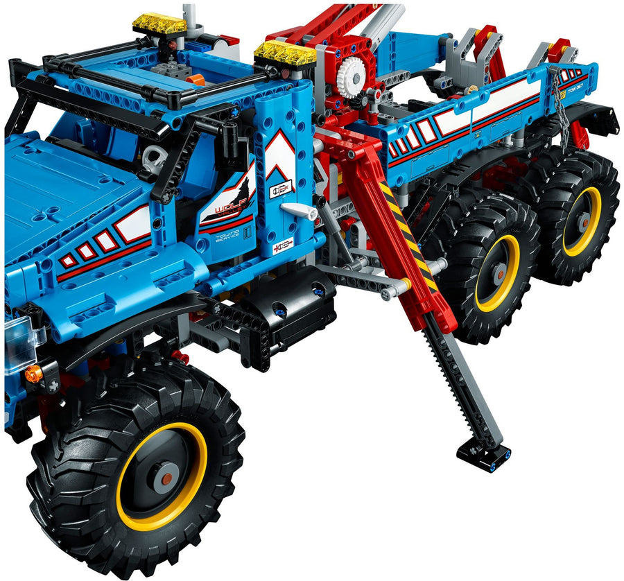 LEGO 6x6 All Terrain Tow Truck 42070 – Retired & Sealed