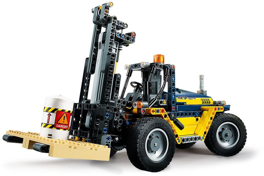 LEGO Heavy Duty Forklift 42079 – Retired & Sealed