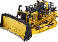 LEGO 42131 Cat D11 Bulldozer 42131 sealed box view 4