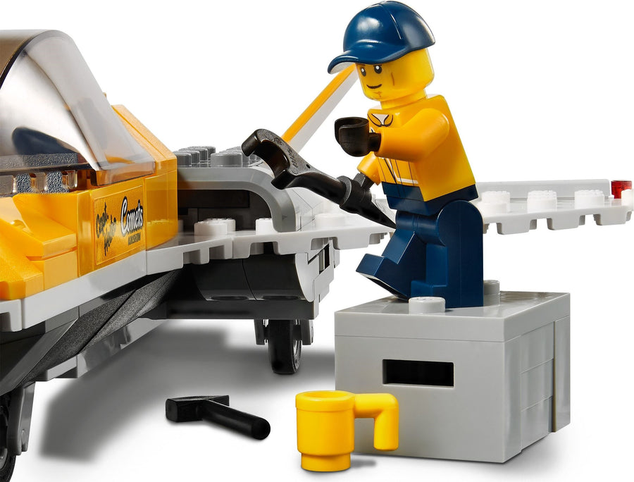 LEGO Airshow Jet Transporter 60289 – Retired & Sealed