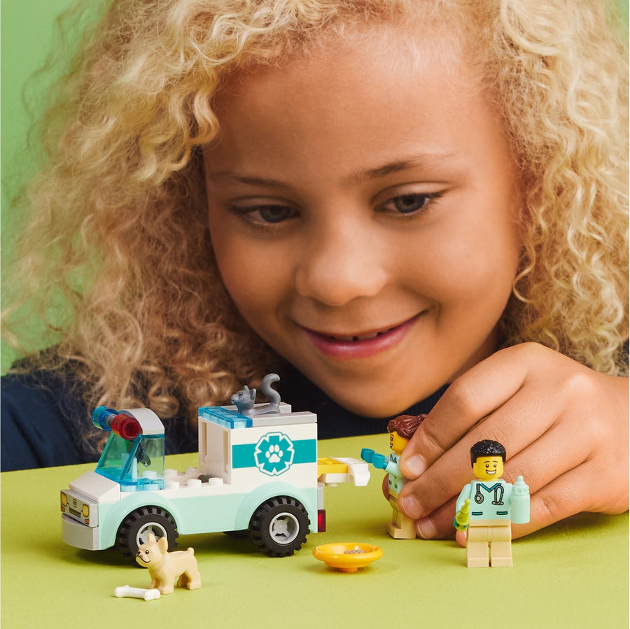 LEGO Vet Van Rescue 60382 – Retired & Sealed