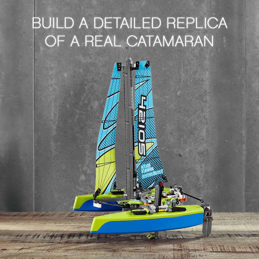 LEGO Technic Catamaran, 2-in-1 42105 – Retired & Sealed