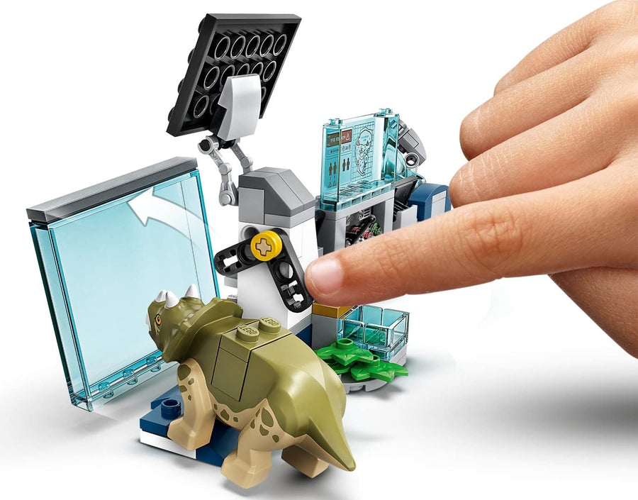 LEGO Jurassic World Dr. Wu's Lab: Baby Dinosaurs 75939 – Retired & Sealed