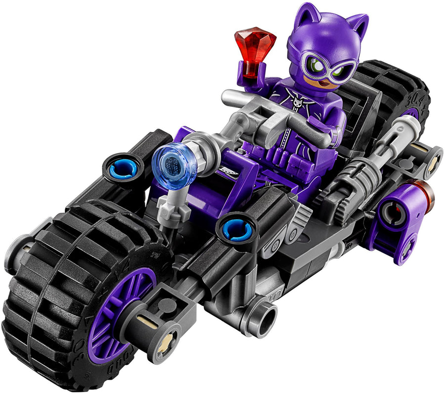 LEGO Catwoman Catcycle Chase 70902 – Retired & Sealed