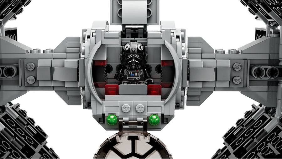 LEGO Mandalorian Fang Fighter vs TIE Interceptor 75348 – Retired & Sealed
