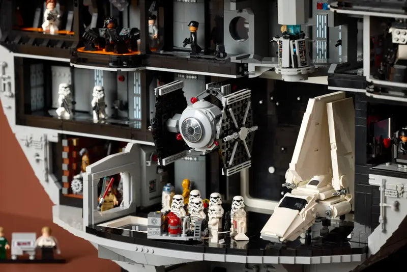 LEGO® Star Wars™: TIE Fighter™ with Imperial Hangar Rack