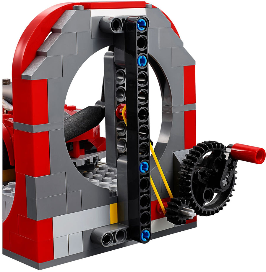 LEGO Ferrari FXX K & Development Centre 75882 – Retired & Sealed