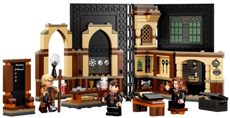 LEGO Hogwarts Moment: Defence Against the Dark Arts Class 76397 – Retired & Sealed