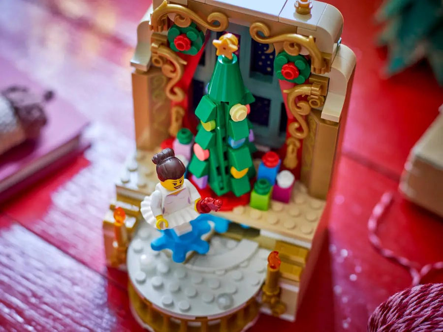 LEGO Creator Ballerina & Nutcracker Scene 40701 – Retired & Sealed