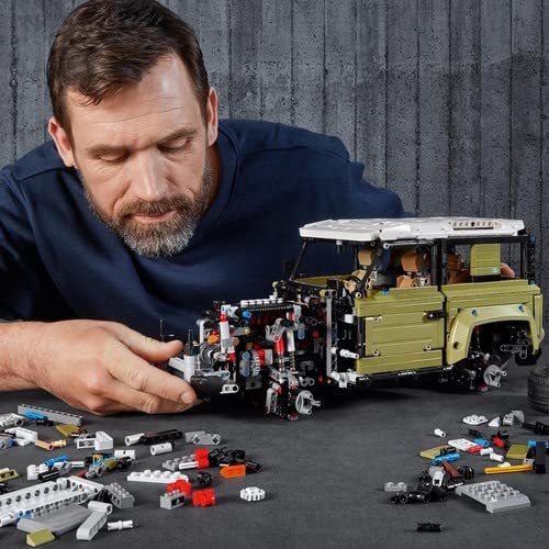 LEGO Technic – Land Rover Defender (42110)