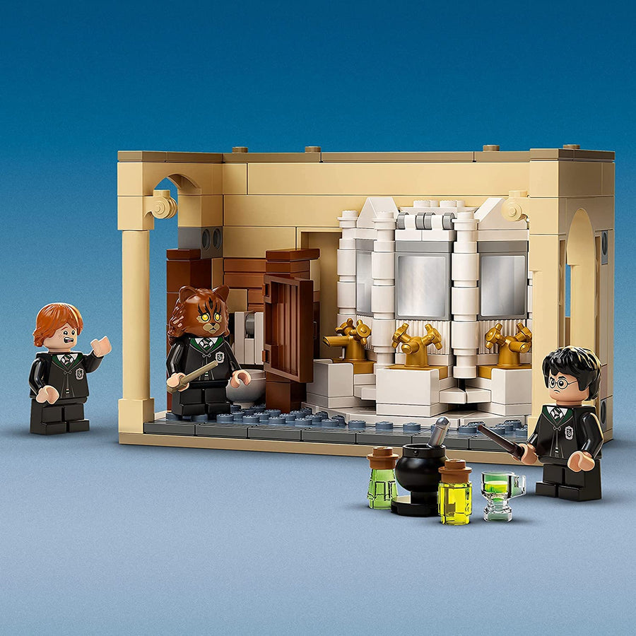 LEGO Harry Potter Hogwarts™: Polyjuice Potion Mistake 76386 – Retired & Sealed