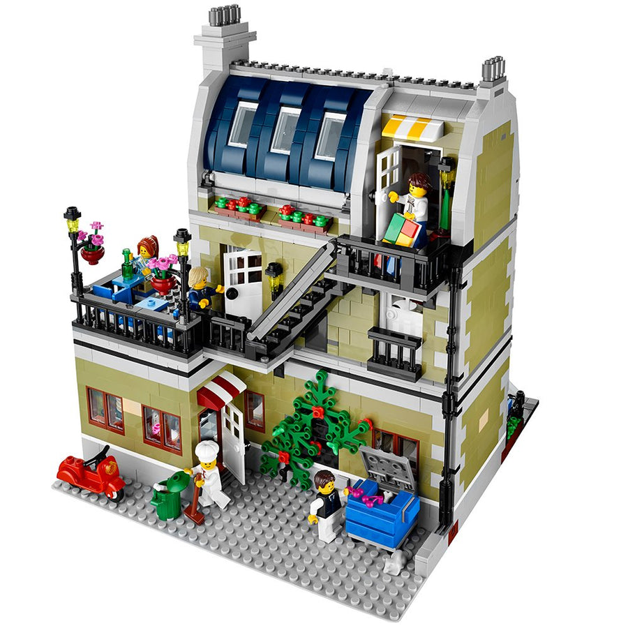 LEGO Creator Expert Parisian Restaurant 10243 – Retired & Sealed