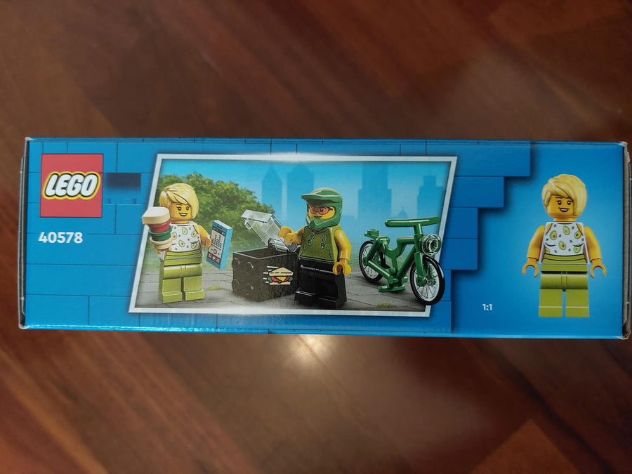 LEGO City Sandwich Tray 40578 – Retired & Sealed