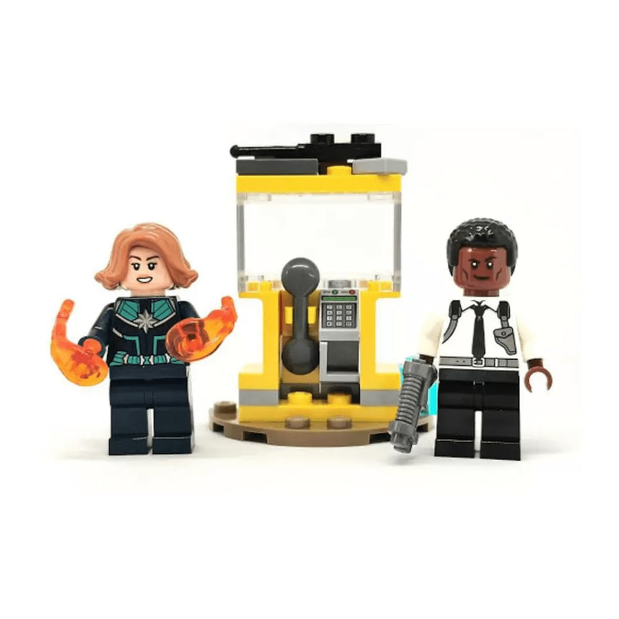 LEGO Captain Marvel and Nick Fury 30453 – Retired & Sealed