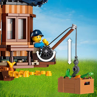 LEGO 21318 Tree House 21318 sealed box view 2